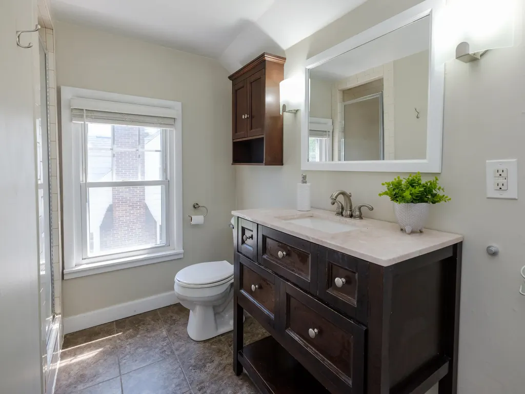 1322 Homecrest Avenue Kalamazoo City MI 49001