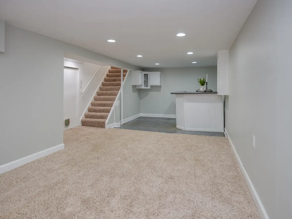 1322 Homecrest Avenue Kalamazoo City MI 49001