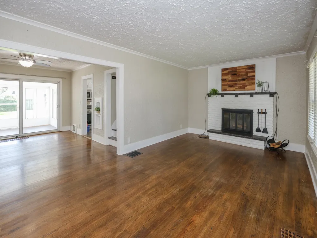 1322 Homecrest Avenue Kalamazoo City MI 49001