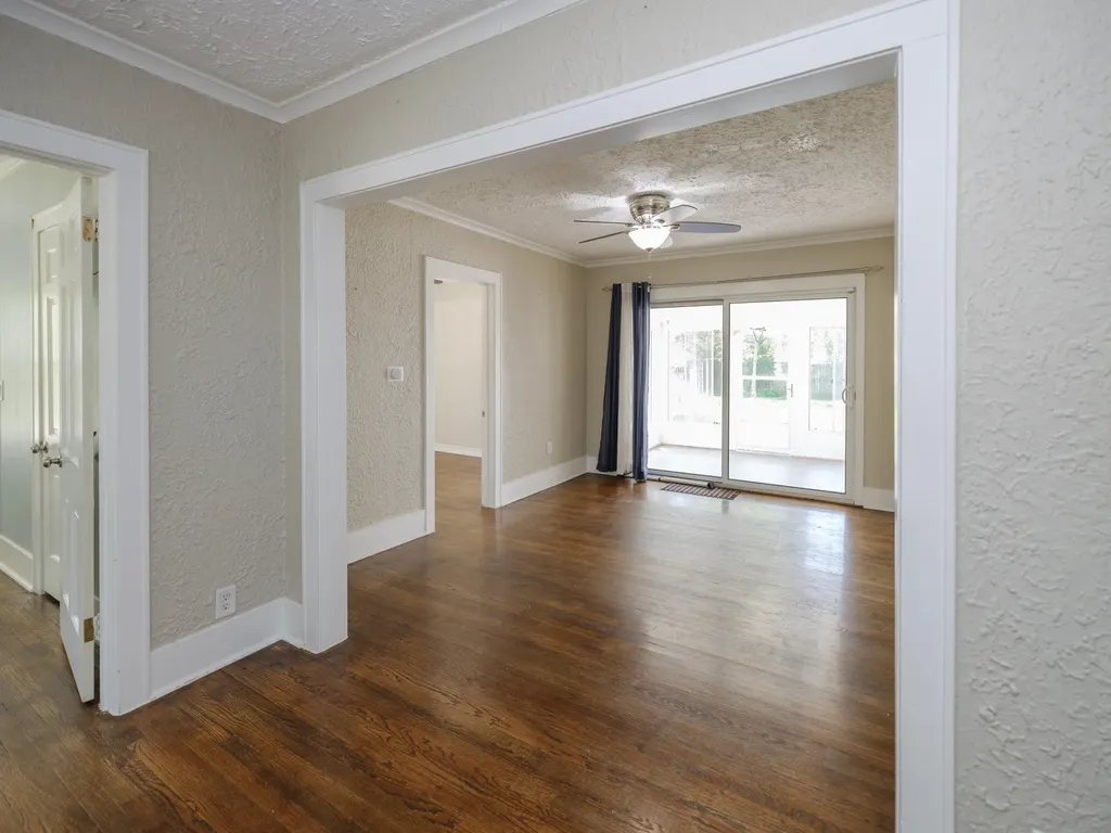 1322 Homecrest Avenue Kalamazoo City MI 49001
