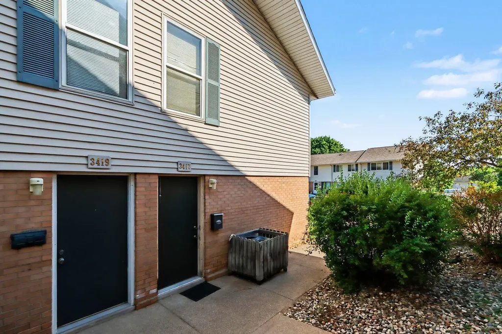3417 Kenbrooke Court Kalamazoo City MI 49006