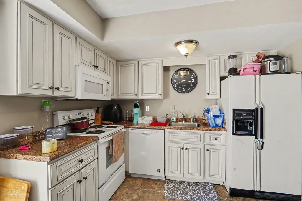 3417 Kenbrooke Court Kalamazoo City MI 49006