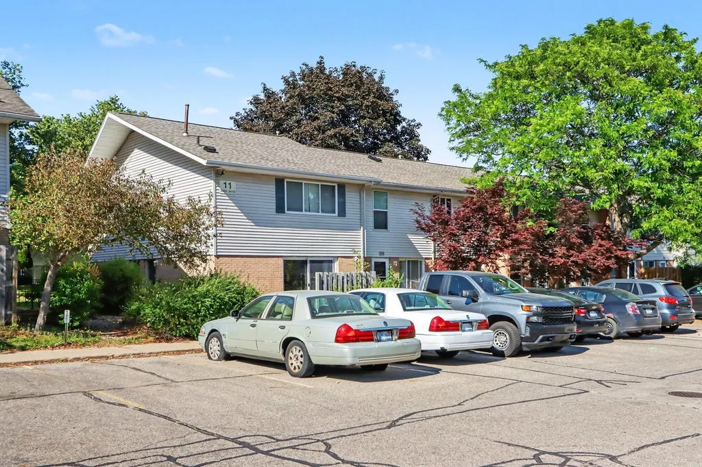 3417 Kenbrooke Court Kalamazoo City MI 49006