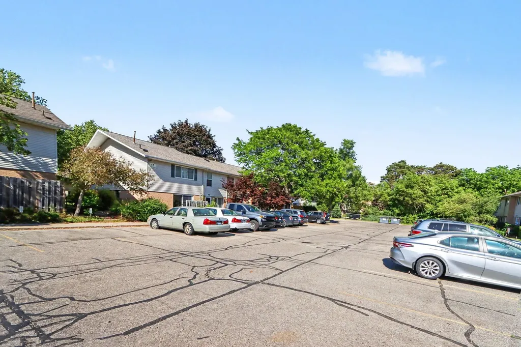 3417 Kenbrooke Court Kalamazoo City MI 49006