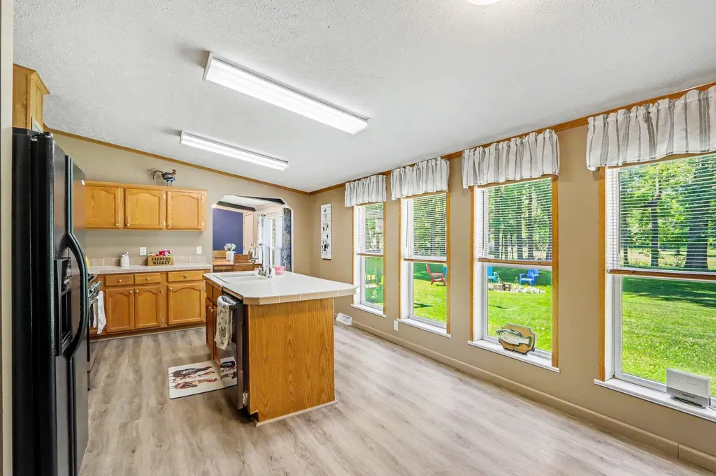 6515 E O Avenue Pavilion Township MI 49048