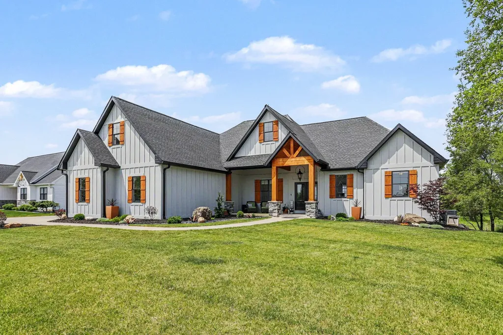 14160 C.b.macdonald Way Vicksburg Village MI 49097