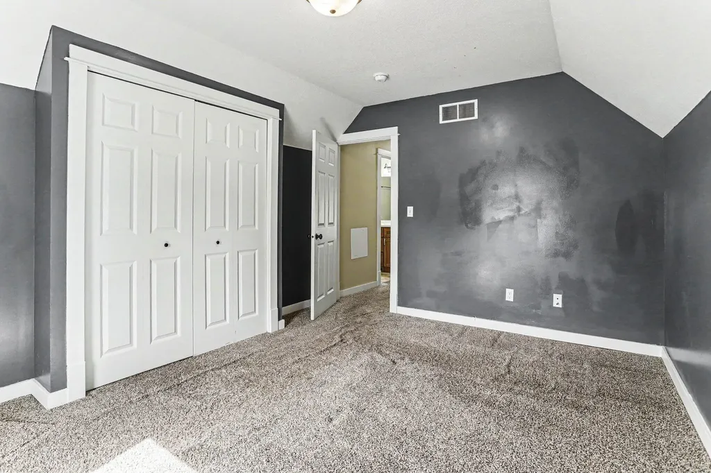 302 W Frank Street Kalamazoo City MI 49007