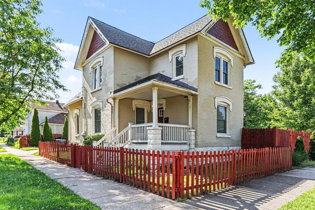 302 W Frank Street Kalamazoo City MI 49007