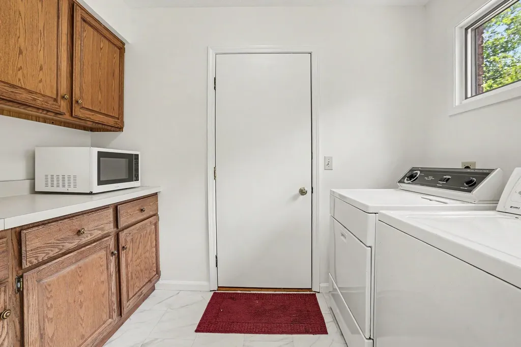 106 Merriweather Lane Kalamazoo Charter Township MI 49006
