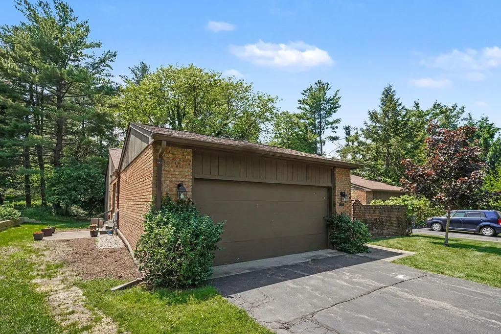 106 Merriweather Lane Kalamazoo Charter Township MI 49006