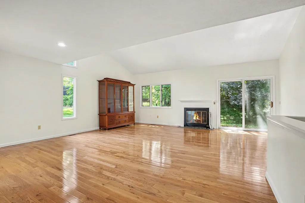106 Merriweather Lane Kalamazoo Charter Township MI 49006