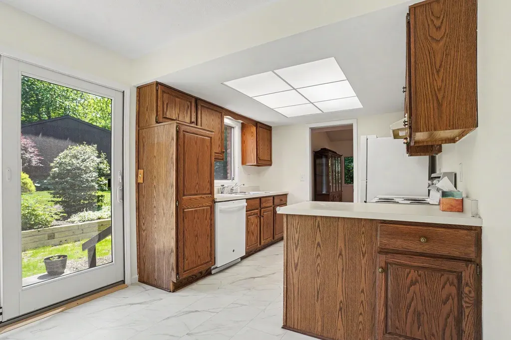 106 Merriweather Lane Kalamazoo Charter Township MI 49006