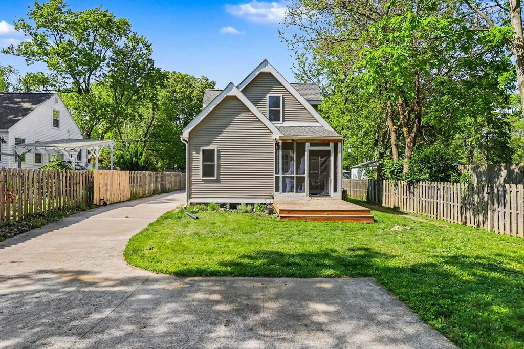 2315 Stevens Avenue Kalamazoo City MI 49008