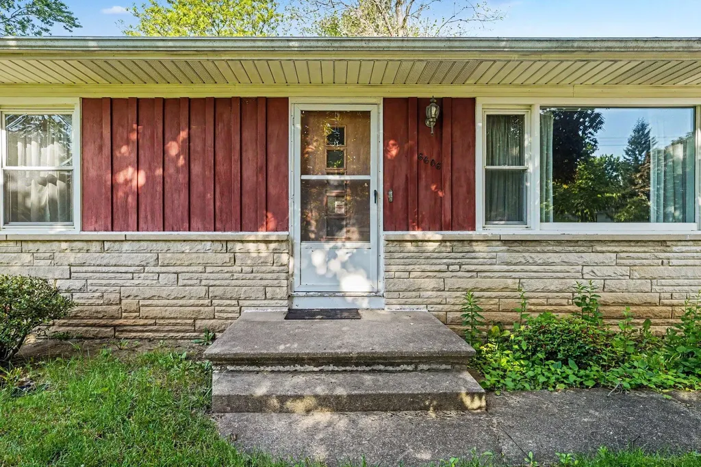 6606 Westchester Street Portage City MI 49024