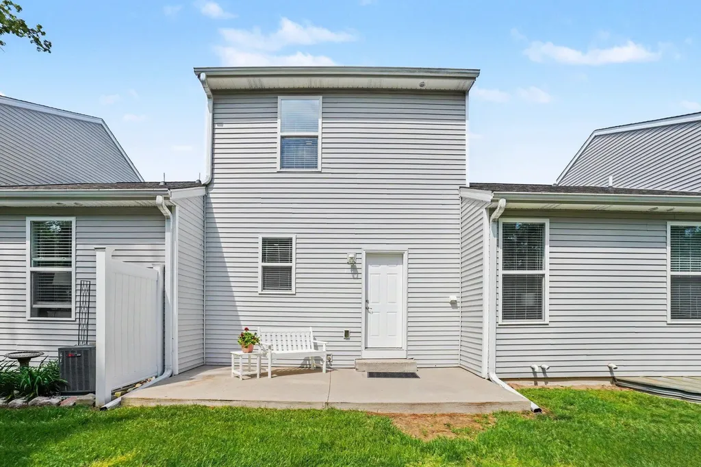 8031 Sielle Path Portage City MI 49024