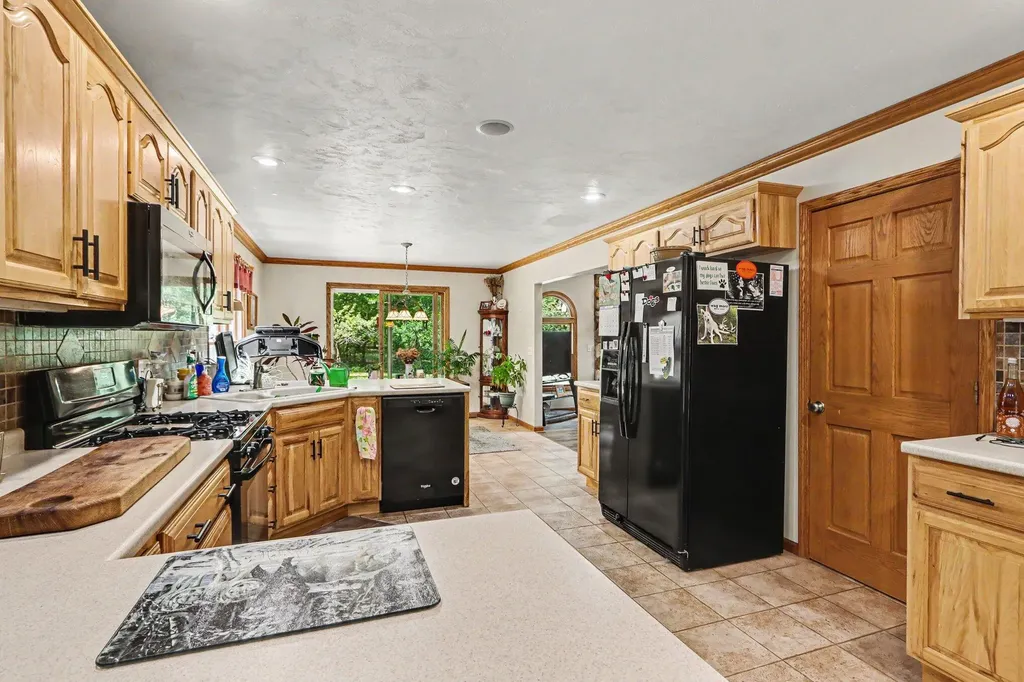 26805 Drape Road Antwerp Township MI 49065