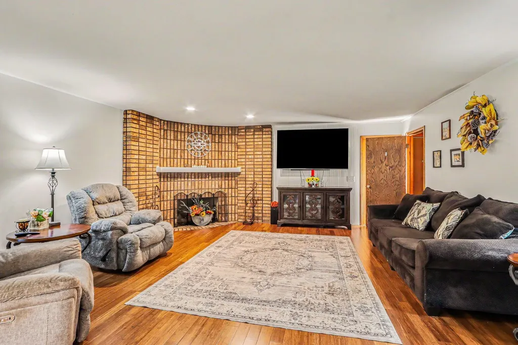 38 Clubhouse Court Gun Plain Township MI 49080
