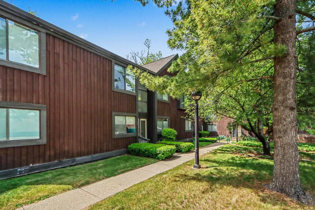 231 Durness Court Kalamazoo Charter Township MI 49006