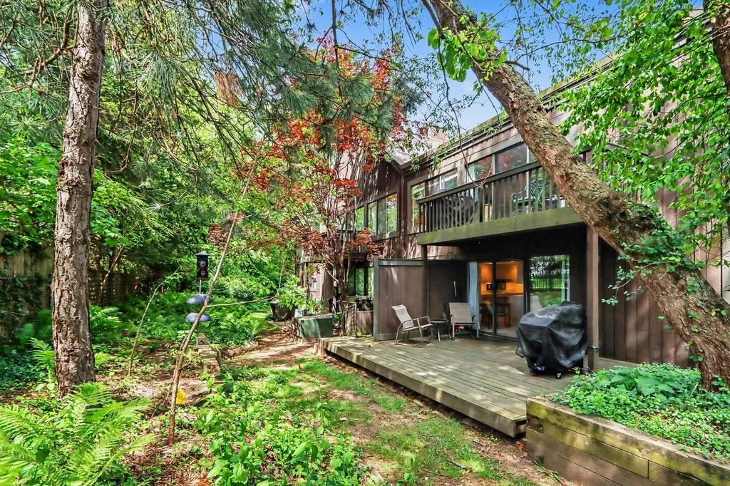 231 Durness Court Kalamazoo Charter Township MI 49006