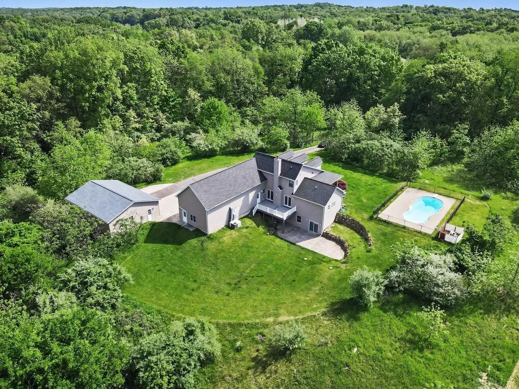10031 Taplin Lane Cooper Charter Township MI 49080