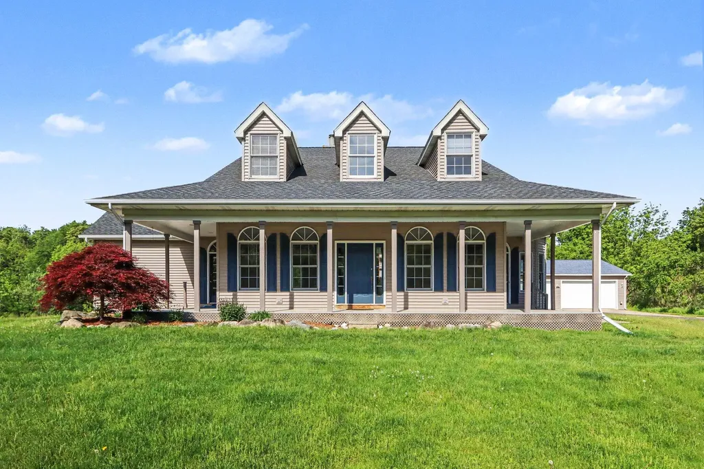 10031 Taplin Lane Cooper Charter Township MI 49080