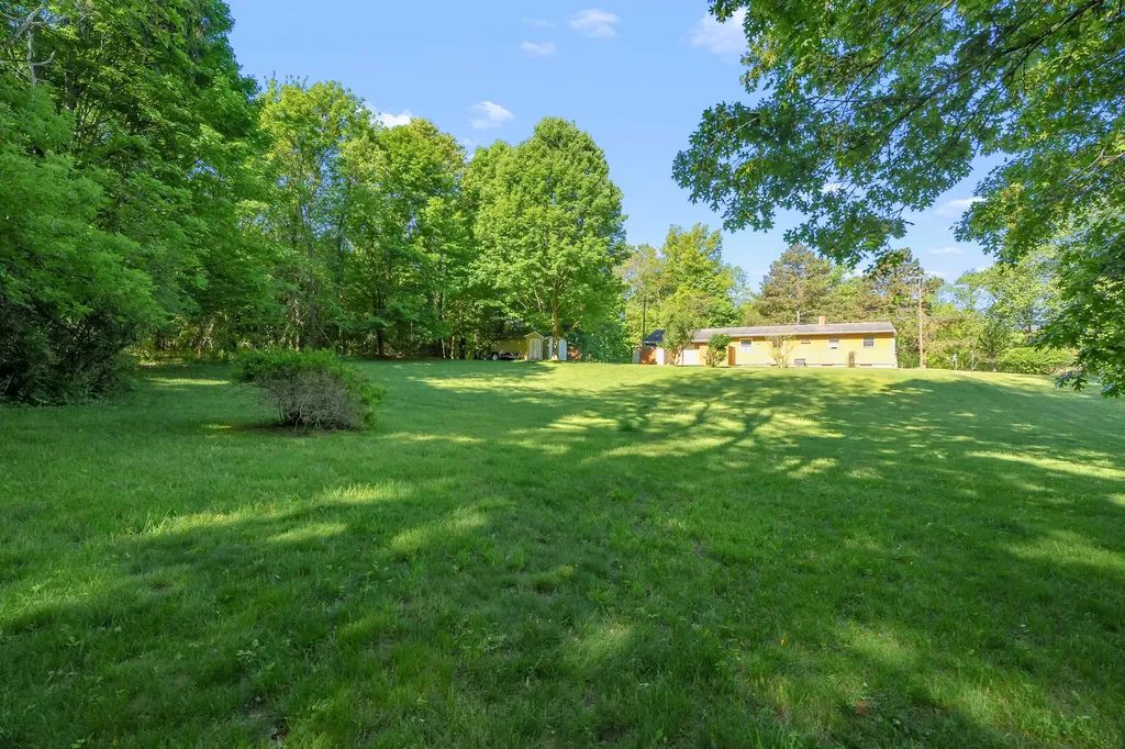 5943 S 6th Street Texas Charter Township MI 49009