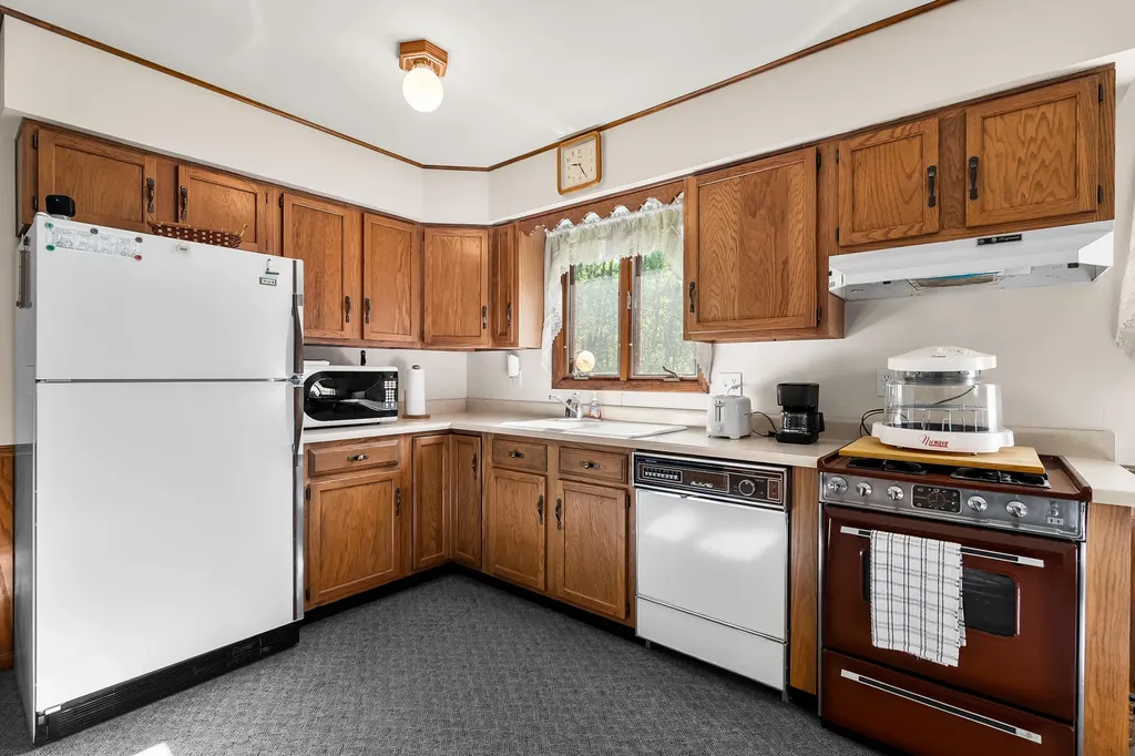 5943 S 6th Street Texas Charter Township MI 49009