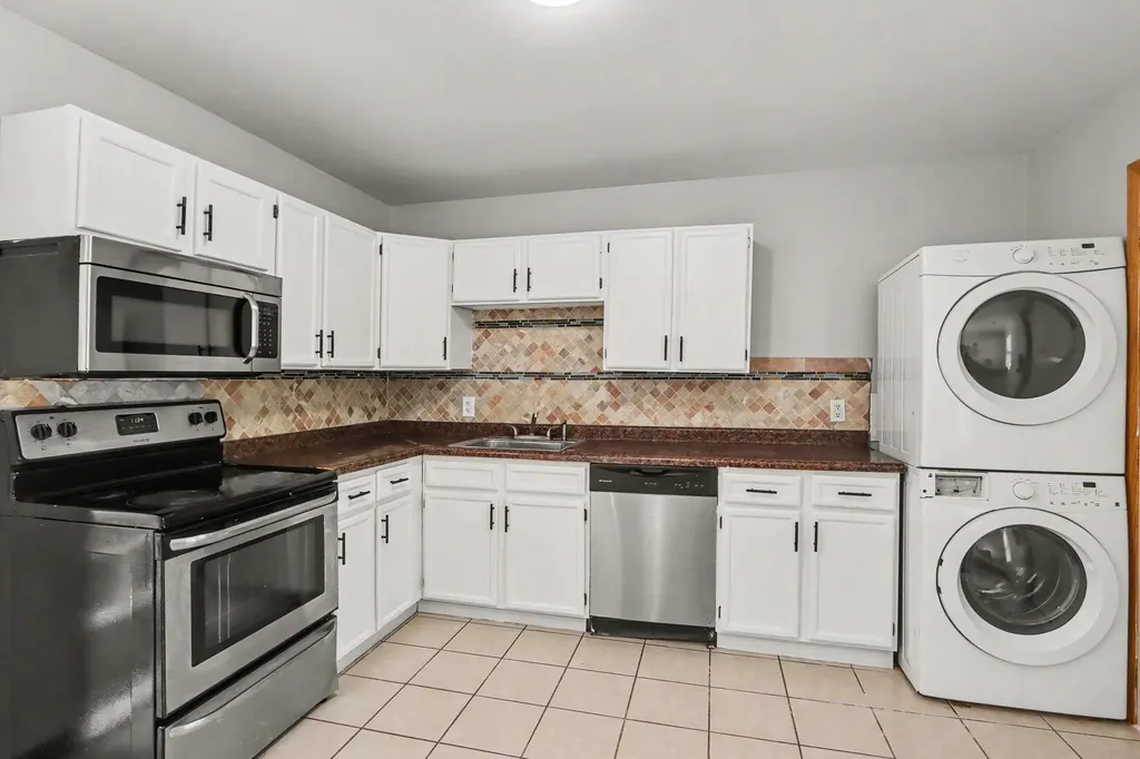 2725 Cimarron Drive Kalamazoo City MI 49004