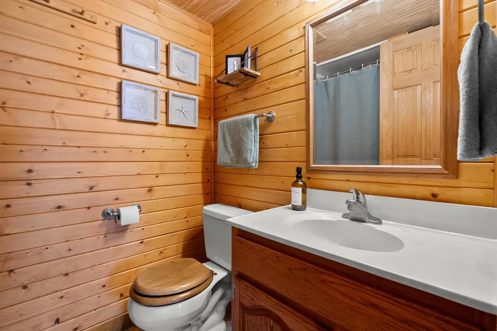 61851 Ochala Drive Newberg Township MI 49061