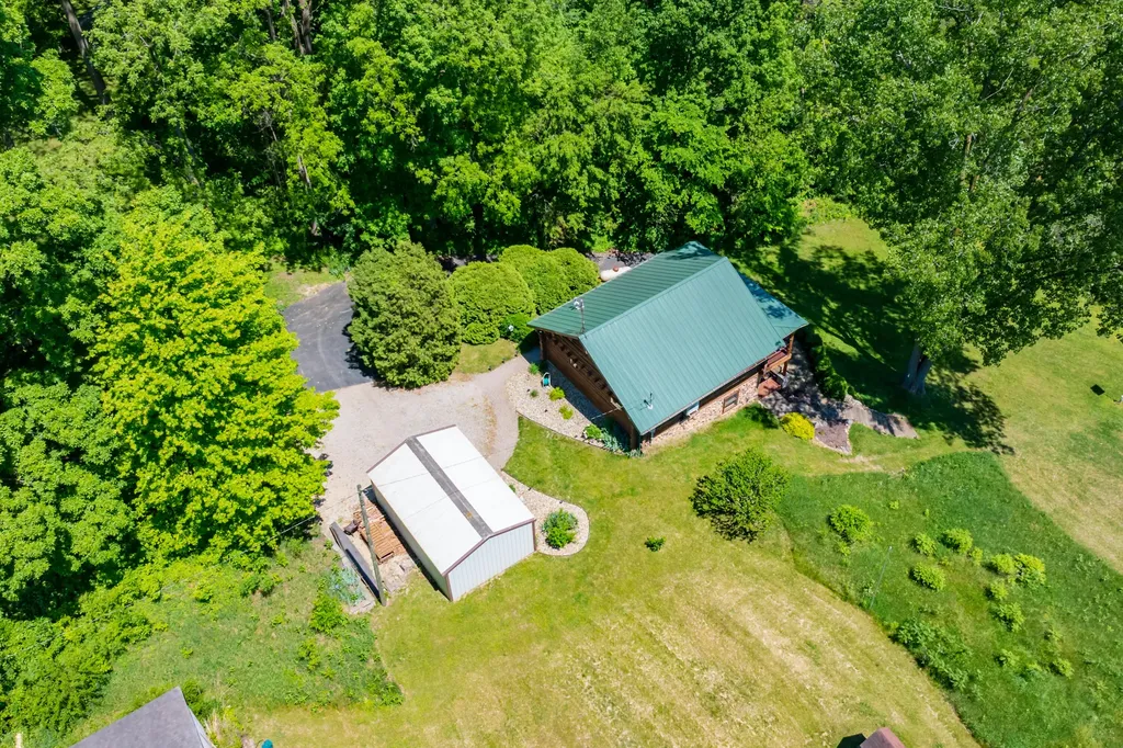 61851 Ochala Drive Newberg Township MI 49061