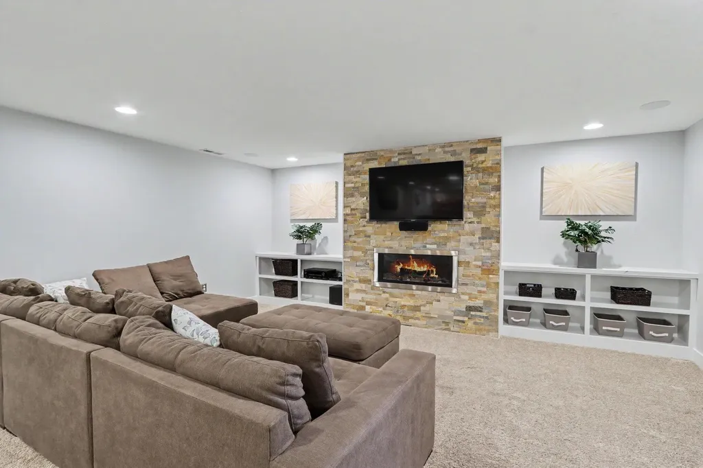 5901 Waters Ridge Court Texas Charter Township MI 49009