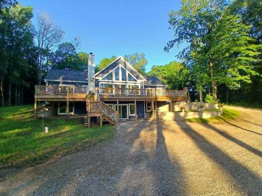 9777 N 16th Street Cooper Charter Township MI 49080