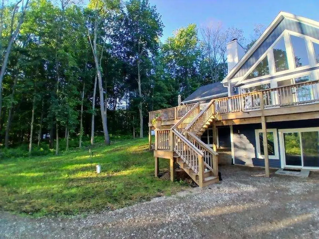 9777 N 16th Street Cooper Charter Township MI 49080