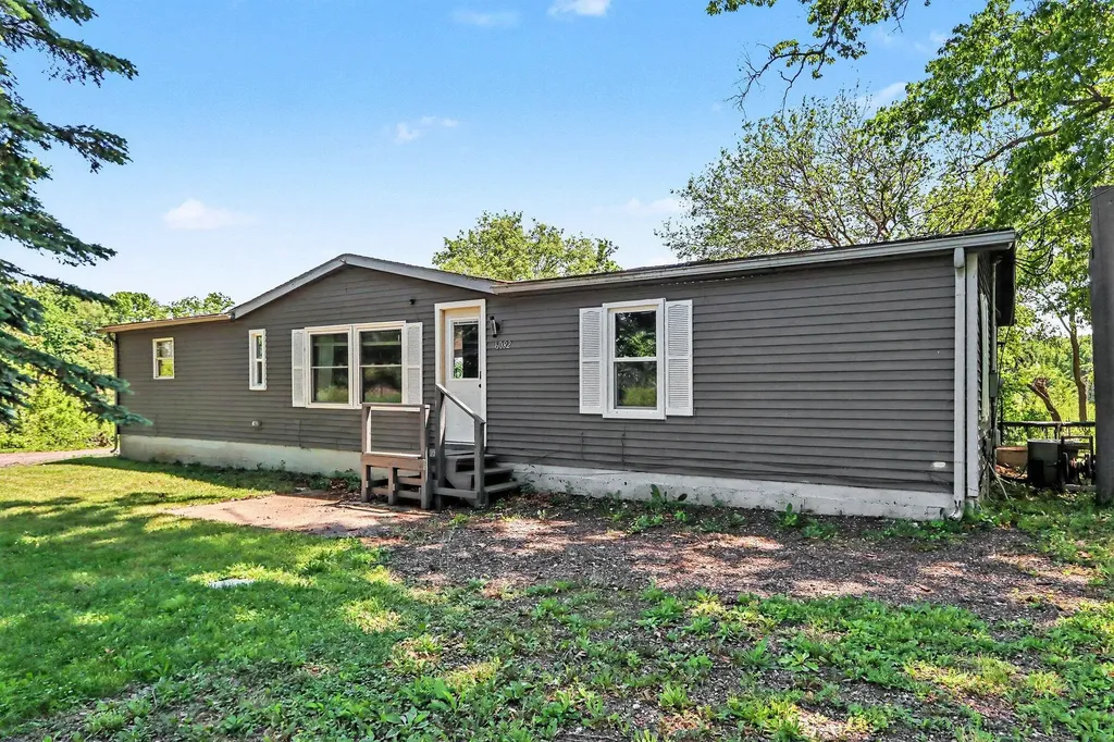 6082 E V Avenue Brady Township MI 49097