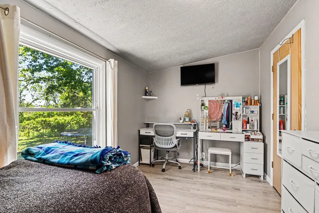 6082 E V Avenue Brady Township MI 49097