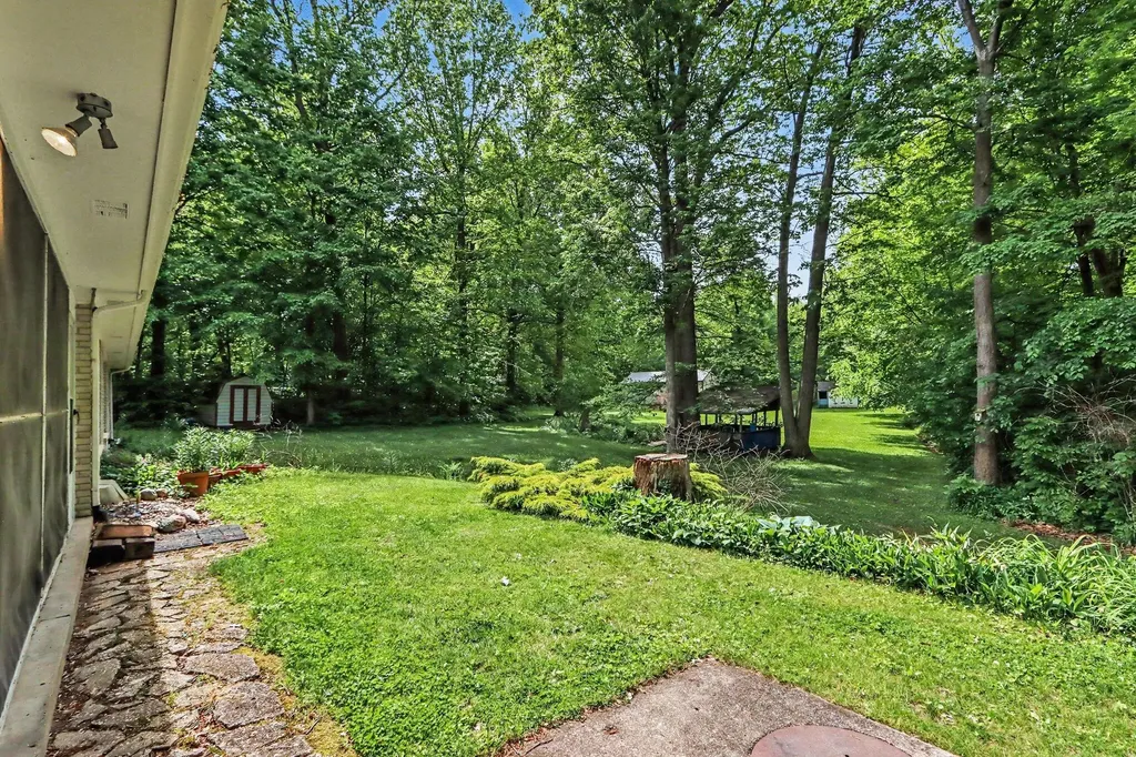 12436 E Michigan Avenue Charleston Township MI 49053