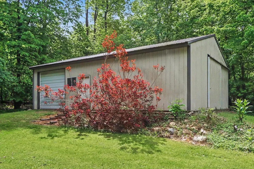 12436 E Michigan Avenue Charleston Township MI 49053