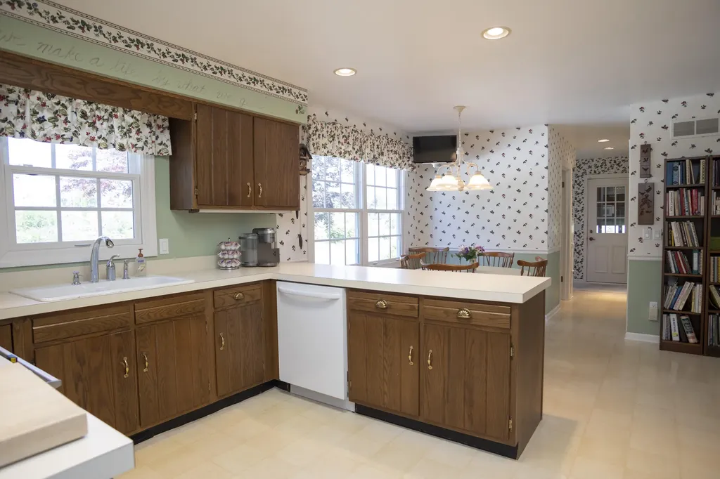 8600 S 12th Street Texas Charter Township MI 49024