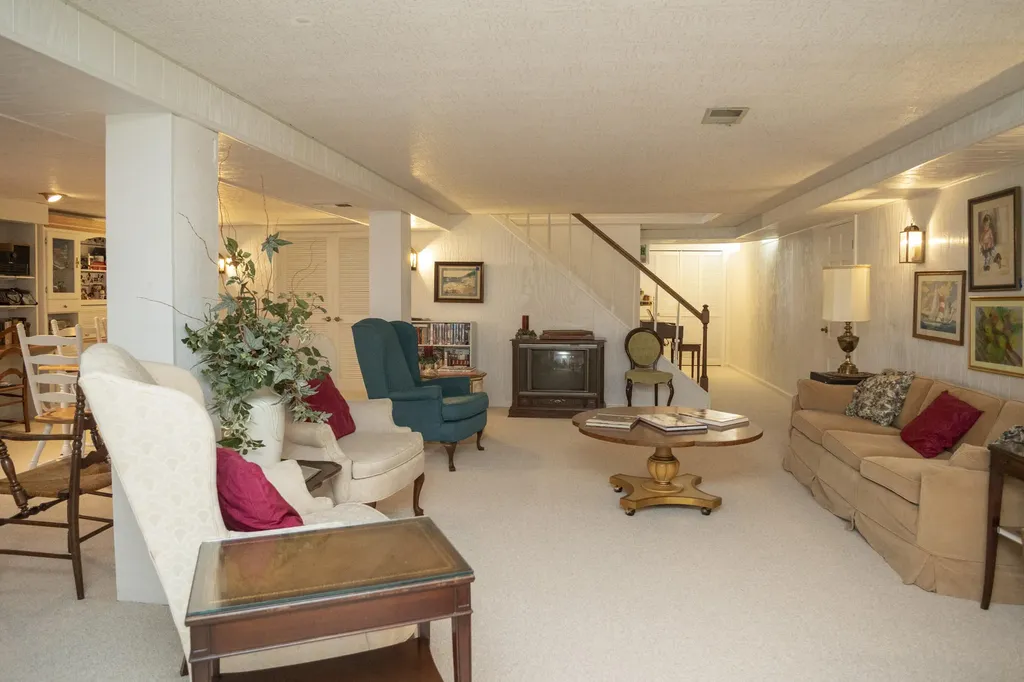 8600 S 12th Street Texas Charter Township MI 49024
