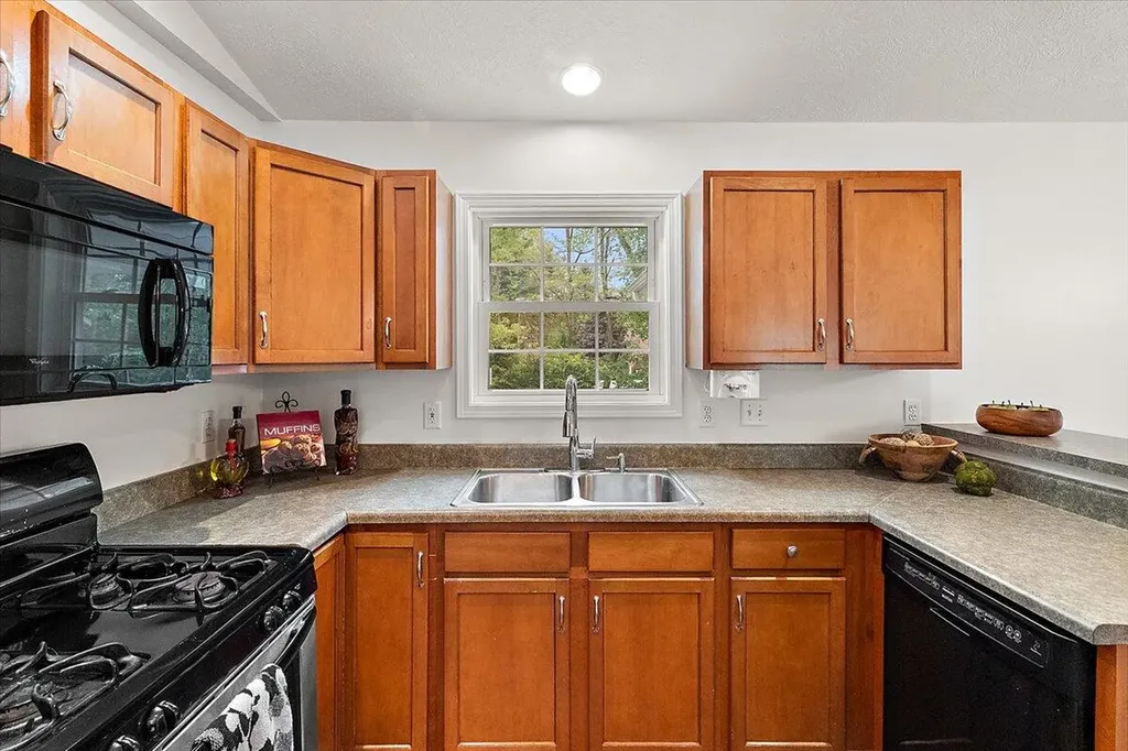 900 Andree Road Laketon Township MI 49445