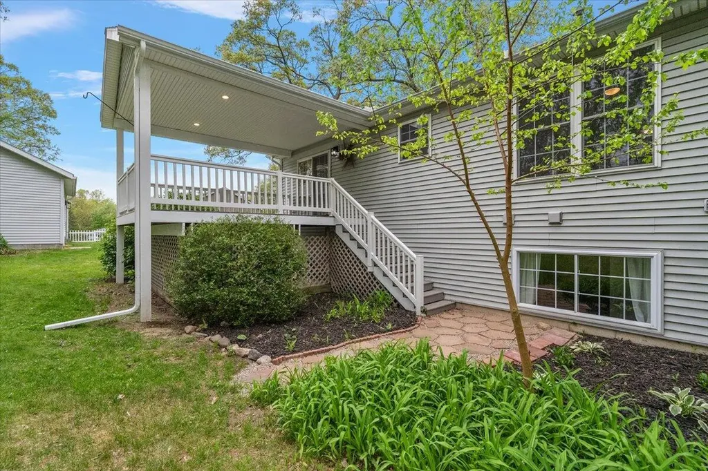 900 Andree Road Laketon Township MI 49445