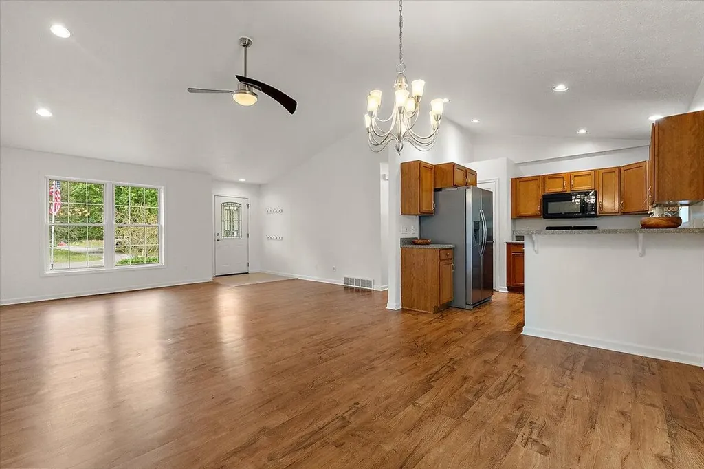 900 Andree Road Laketon Township MI 49445