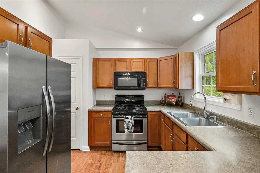 900 Andree Road Laketon Township MI 49445