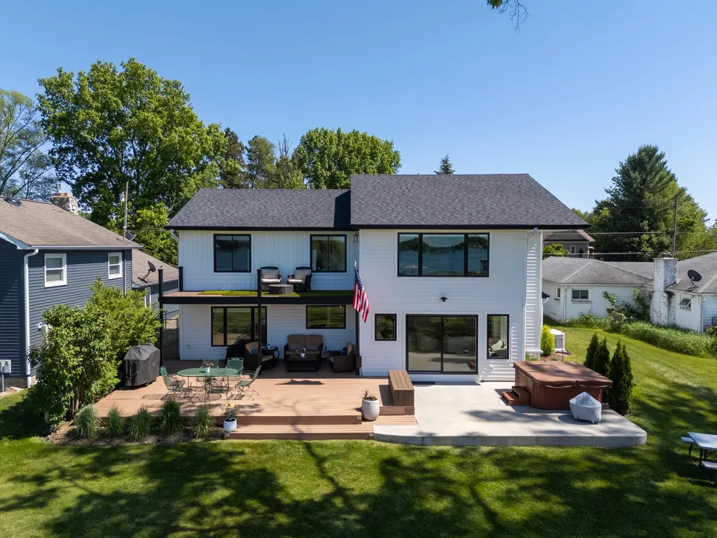 7611 S Indian Lake Drive Brady Township MI 49097