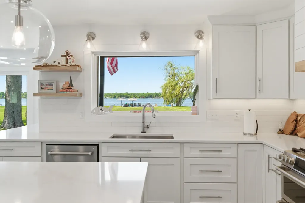 7611 S Indian Lake Drive Brady Township MI 49097