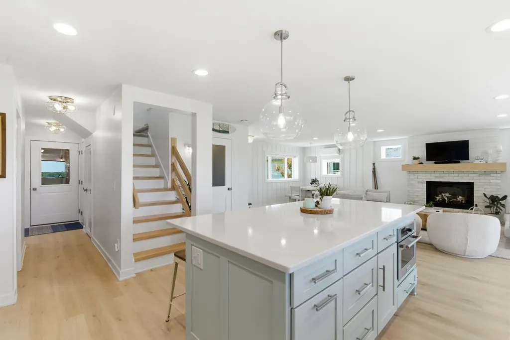 7611 S Indian Lake Drive Brady Township MI 49097