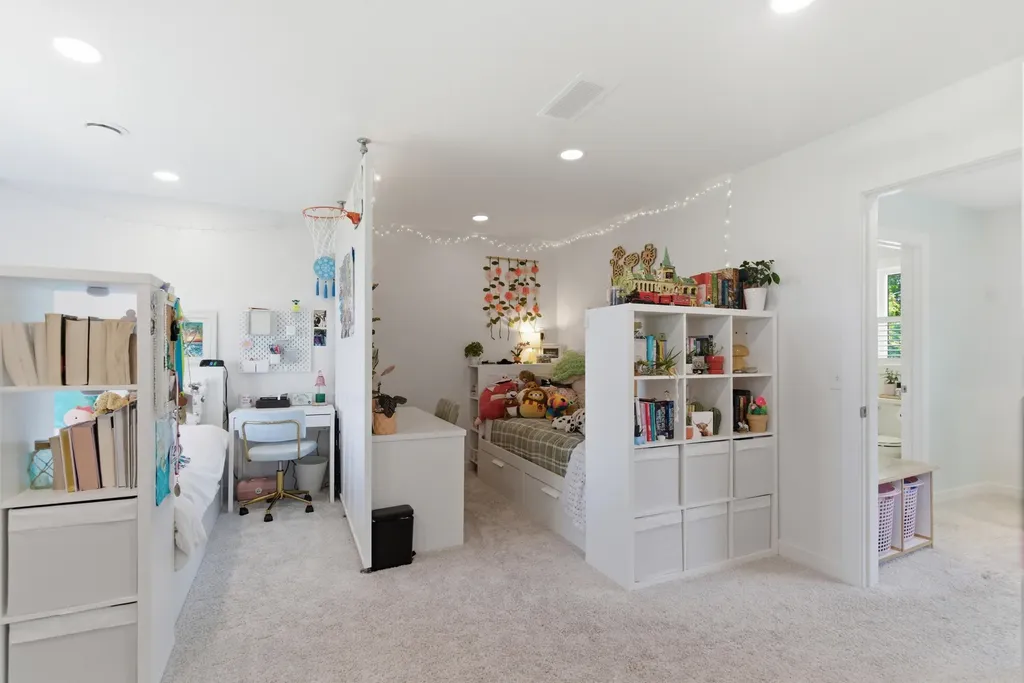 7611 S Indian Lake Drive Brady Township MI 49097