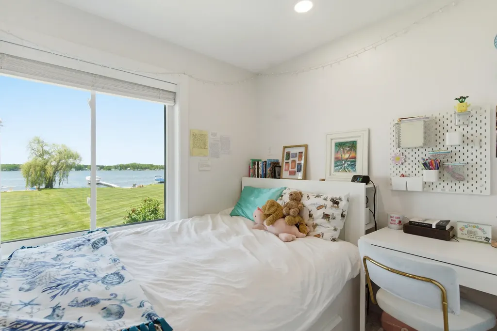 7611 S Indian Lake Drive Brady Township MI 49097