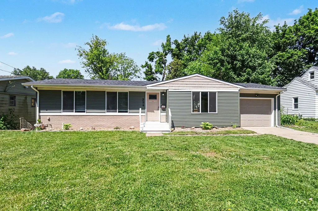 229 Sydelle Avenue Kalamazoo Charter Township MI 49006