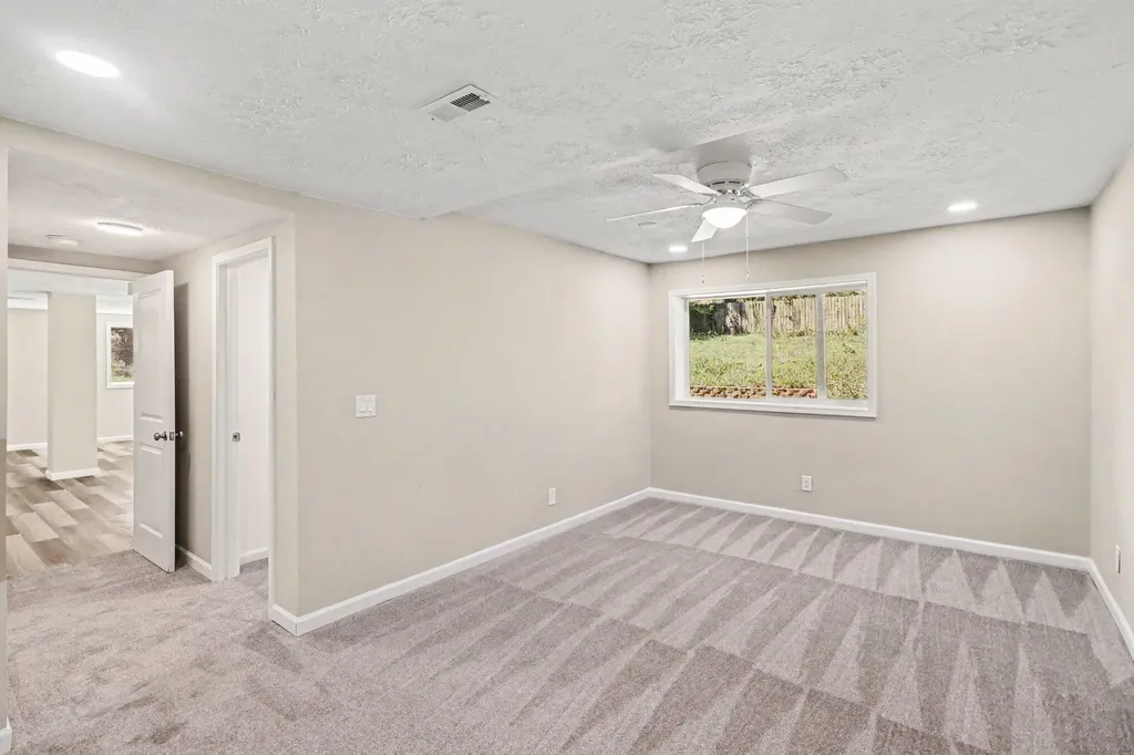 229 Sydelle Avenue Kalamazoo Charter Township MI 49006